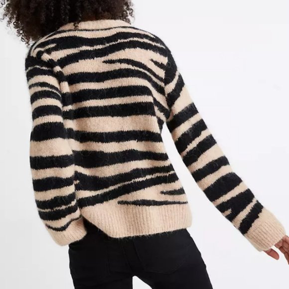 Madewell Shrunken Pullover Sweater in Tiger Stripe - Picture 3 of 8